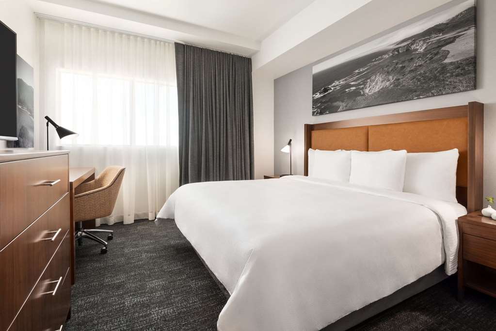 La Quinta Inn & Suites by Wyndham San Luis Obispo Downtown - photo 44