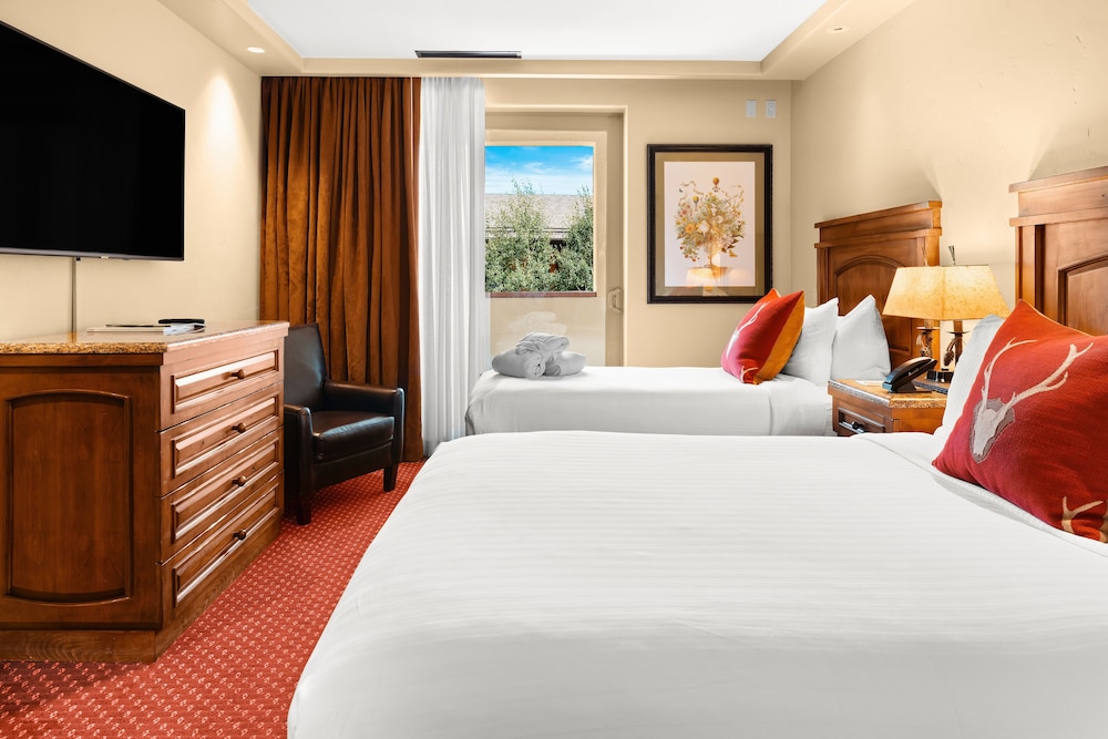 Tivoli Lodge - photo 12