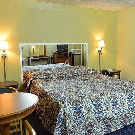 Ivory Tower Motor Inn — Bridgewater