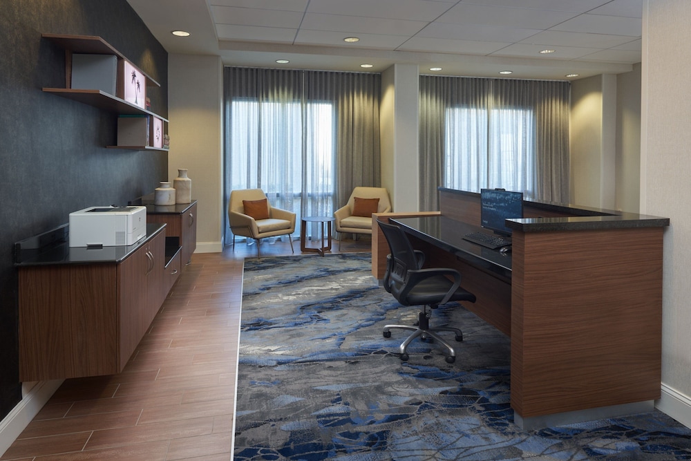 Fairfield Inn & Suites Orlando Int'l Drive Convention Center - photo 23