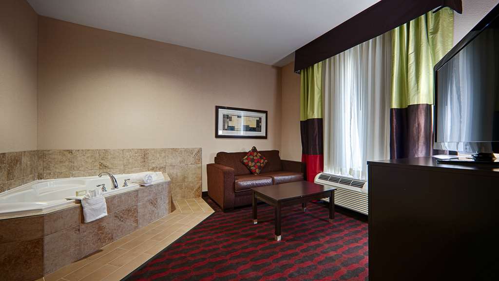 Best Western Plus Cushing Inn & Suites - photo 10