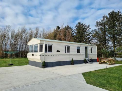Seacoast Caravan Benone — hotel in Castlerock
