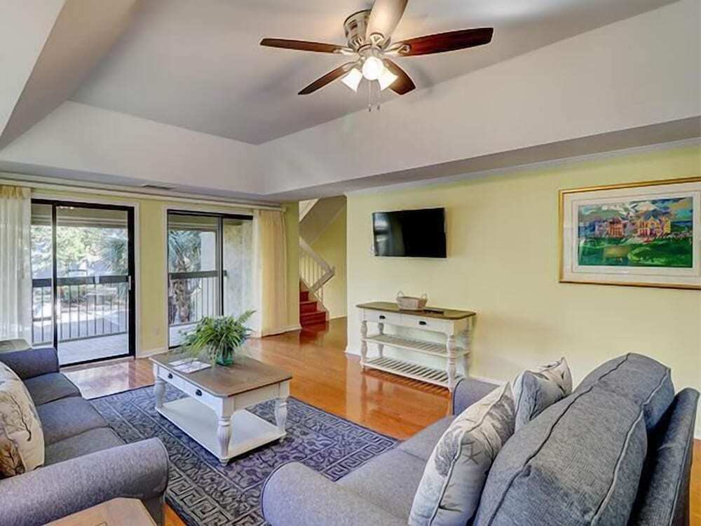 1100 Harbour South Club at The Sea Pines Resort - photo 5