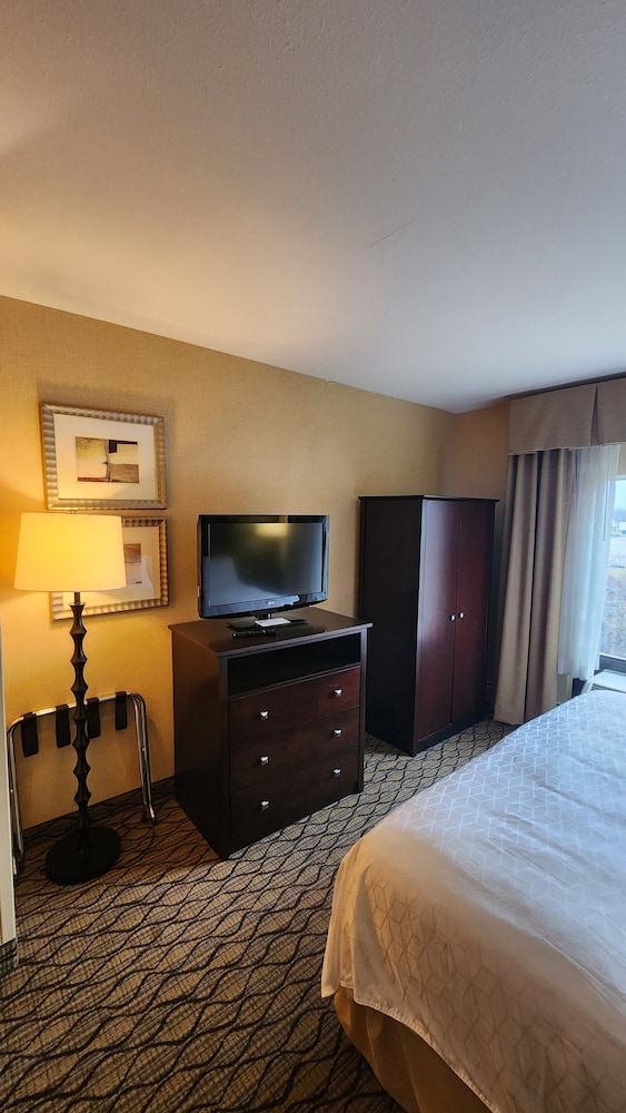 Wingate by Wyndham Kittanning - photo 13