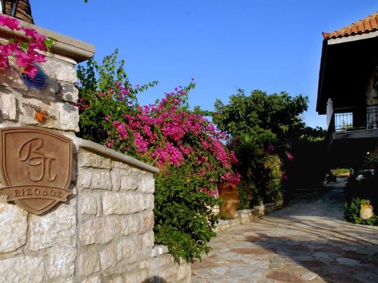 Villa Petra — 5-Star Luxury Hotel in Alimos, Greece