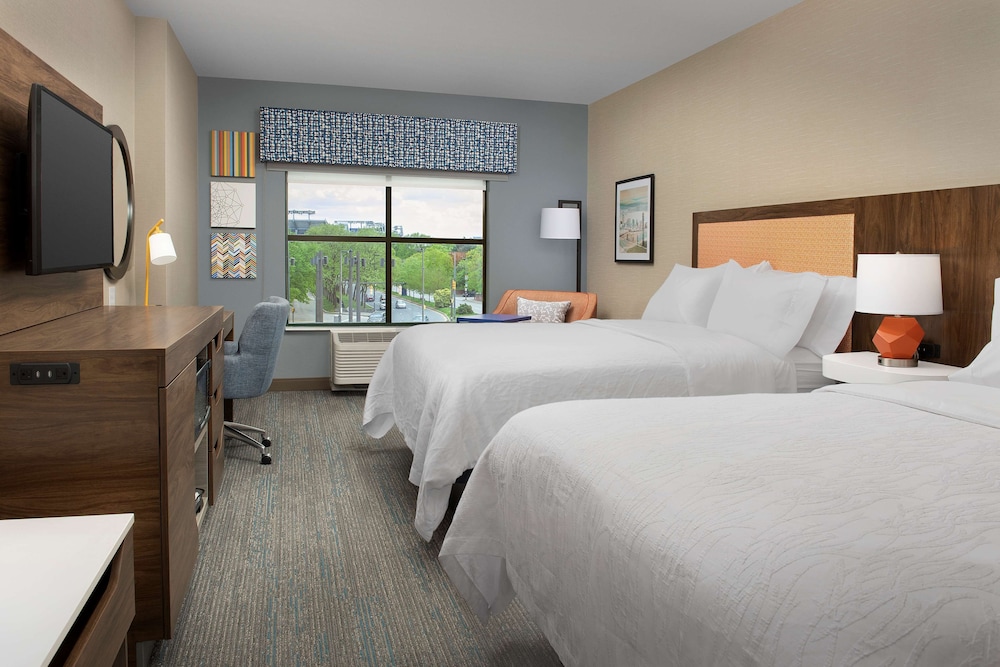 Hampton Inn Baltimore Downtown Convention Center - photo 9