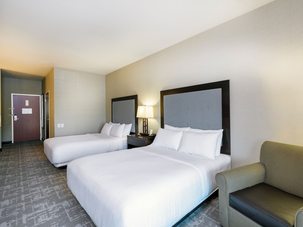 Holiday Inn West Yellowstone by IHG. - photo 71
