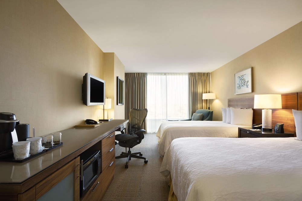 Hilton Garden Inn Baltimore Inner Harbor - photo 10