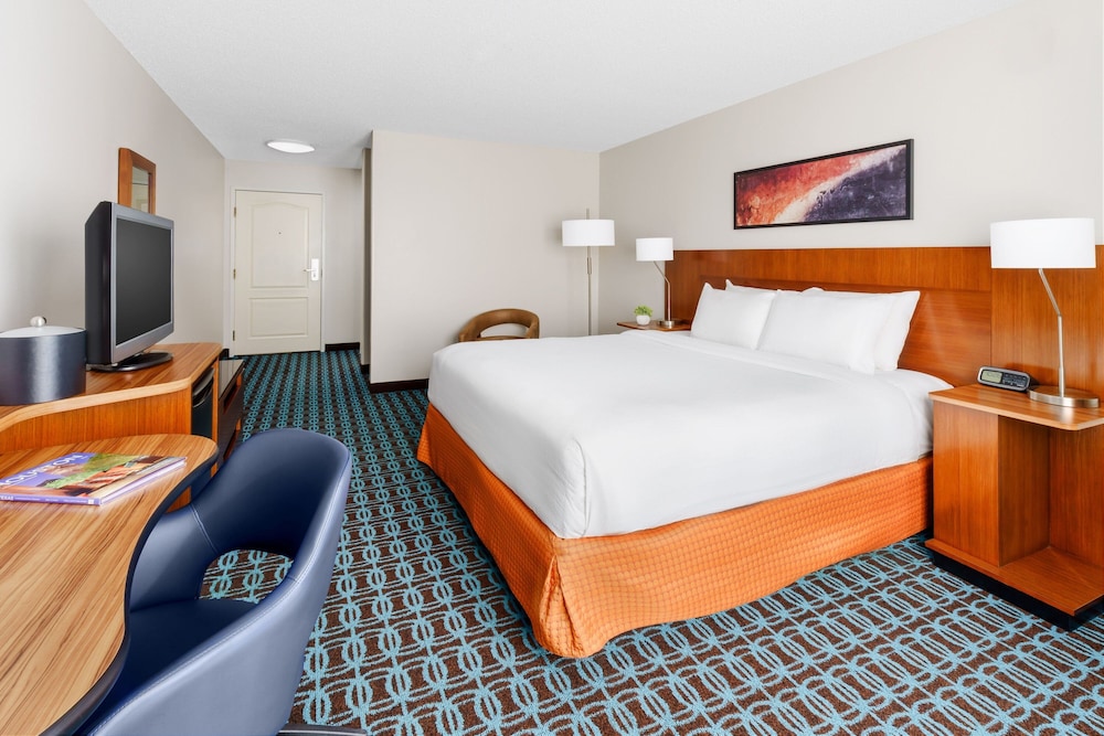 Fairfield Inn & Suites Houston The Woodlands - photo 11