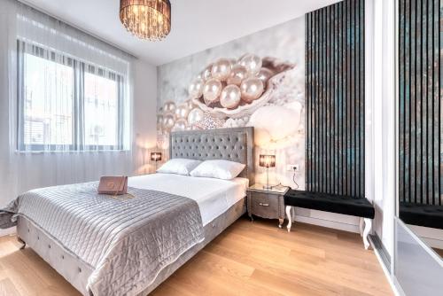 Stunning Luxury Apartment Royal Glamour