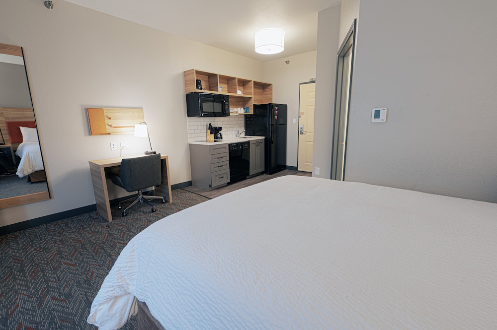 Candlewood Suites Merrillville - photo 6