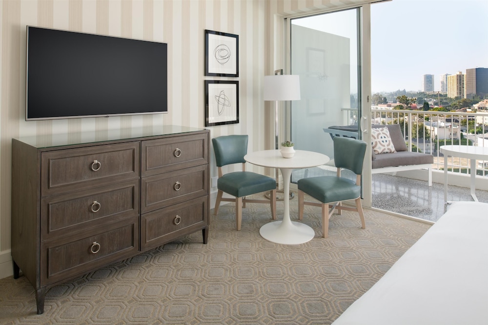 The Beverly Hilton - photo 42