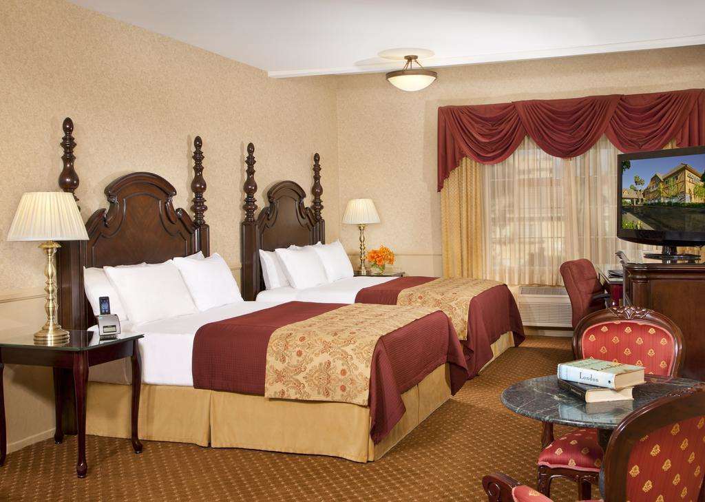 Azure Hotel & Suites Trademark Collection by Wyndham - photo 13