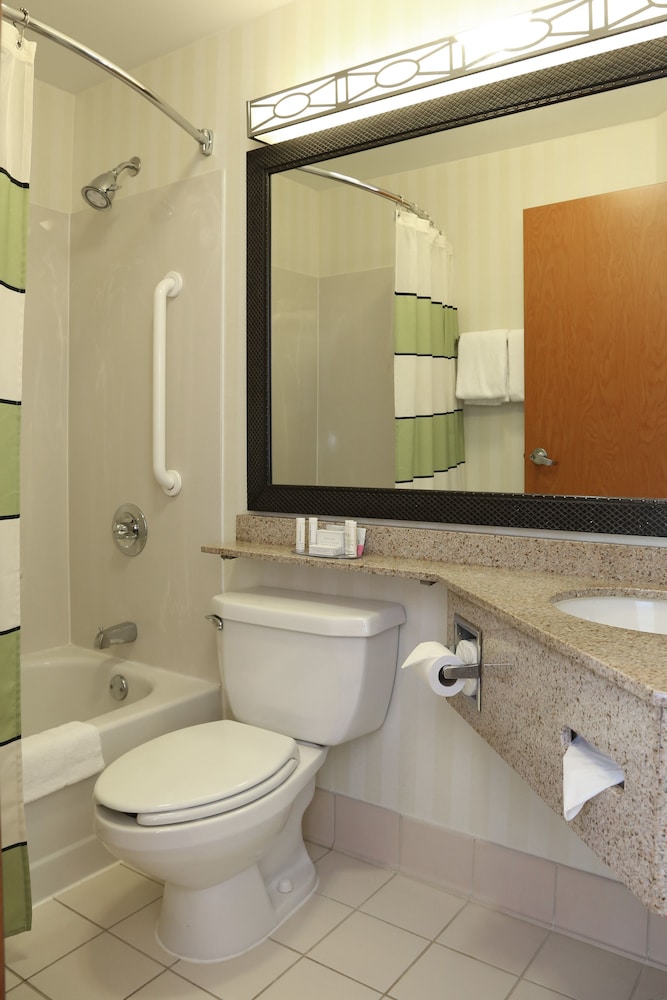 Quality Inn Cranberry Township - photo 15