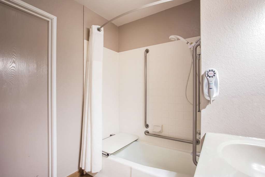 Super 8 by Wyndham Vacaville - photo 11