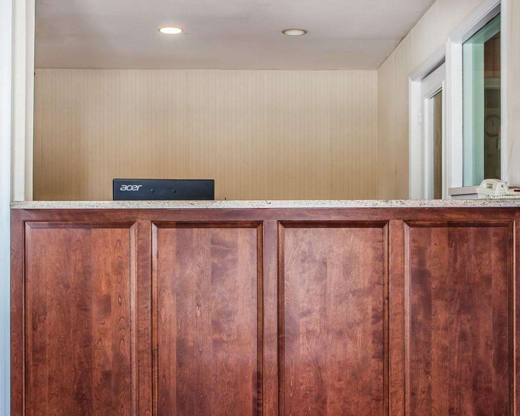 Econo Lodge Douglassville Pottstown - photo 6