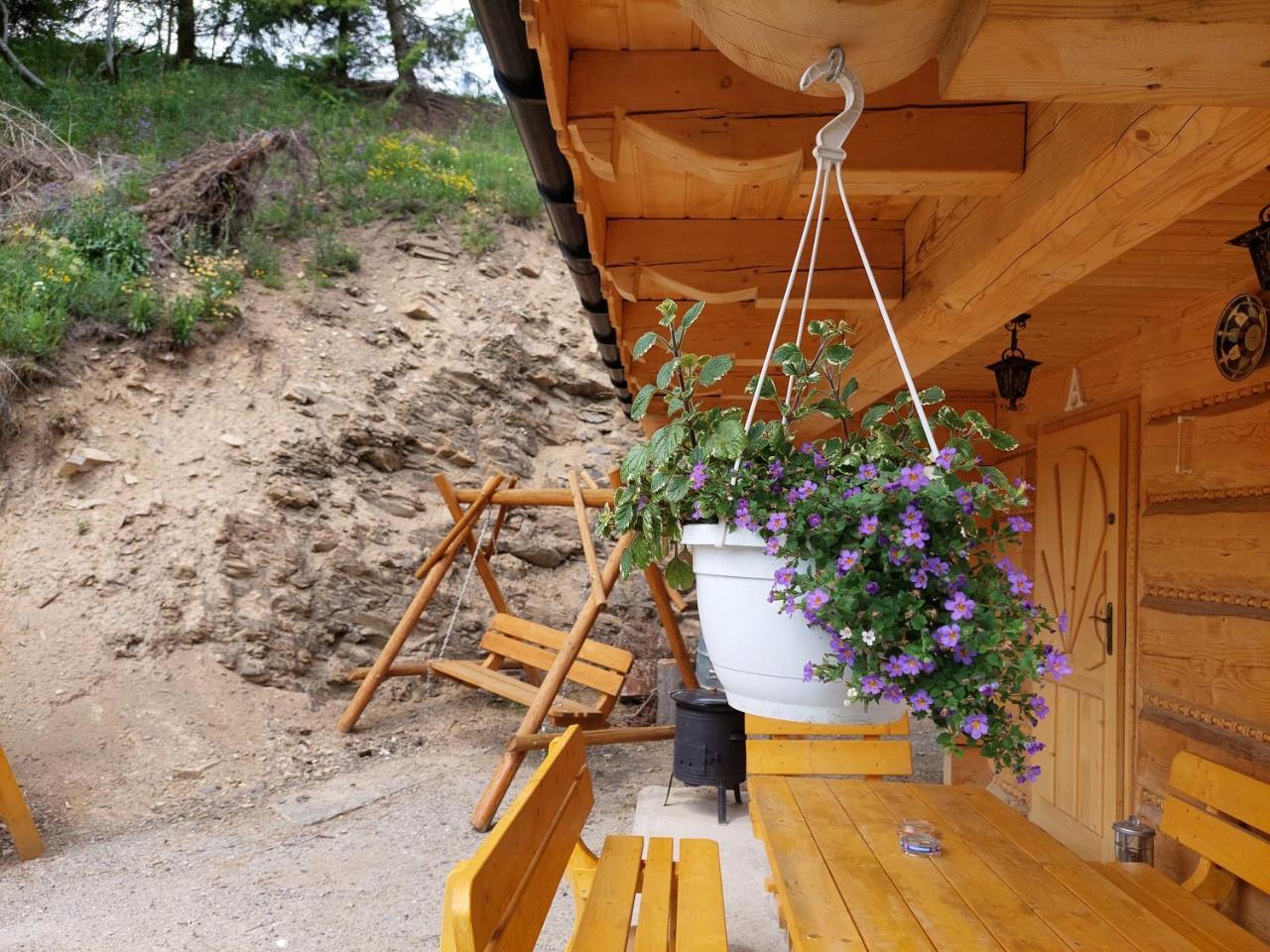 Štýlový Zrub Martina A s kúpacou Kaďou a detským ihriskom in Zdiar, Slovakia