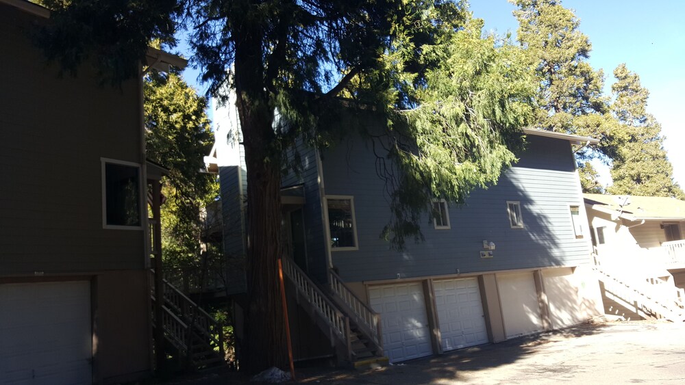 Lake Arrowhead Chalets a VRI resort - photo 37