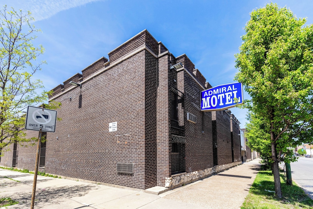 Admiral Motel By Oyo Chicago I 94 - featured photo
