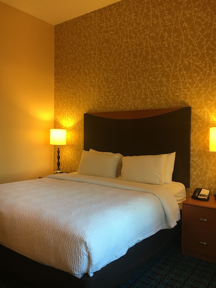 Fairfield Inn & Suites by Marriott Dallas Mansfield - photo 5