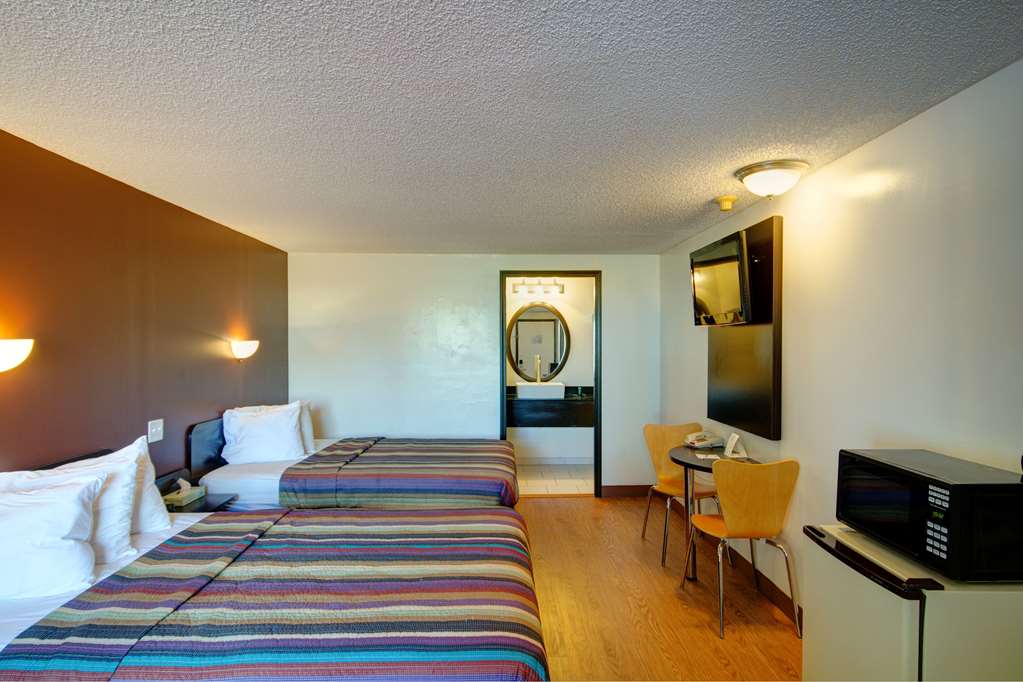 Americas Best Value Inn Heath Newark - photo 15
