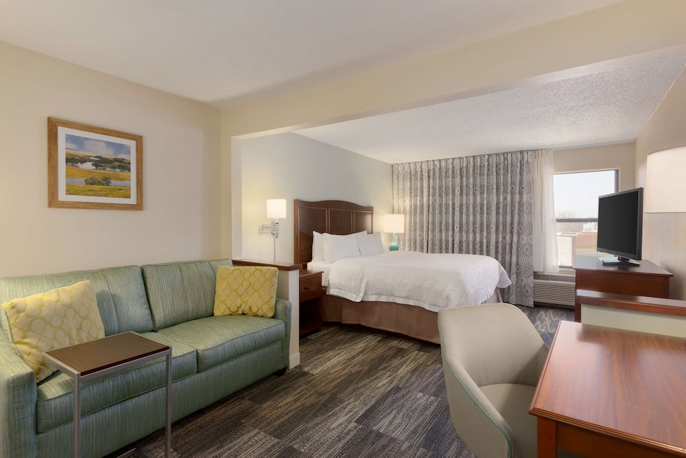 Hampton Inn Zanesville - photo 4