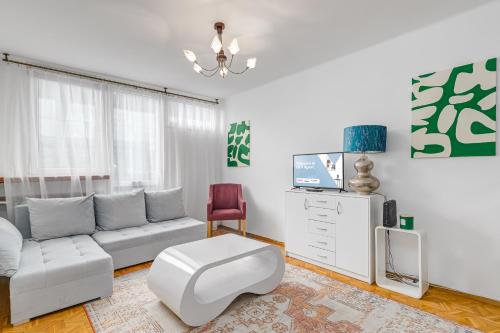 Aparthotel Grzybowska 9 by BookingHost in Warsaw, Poland