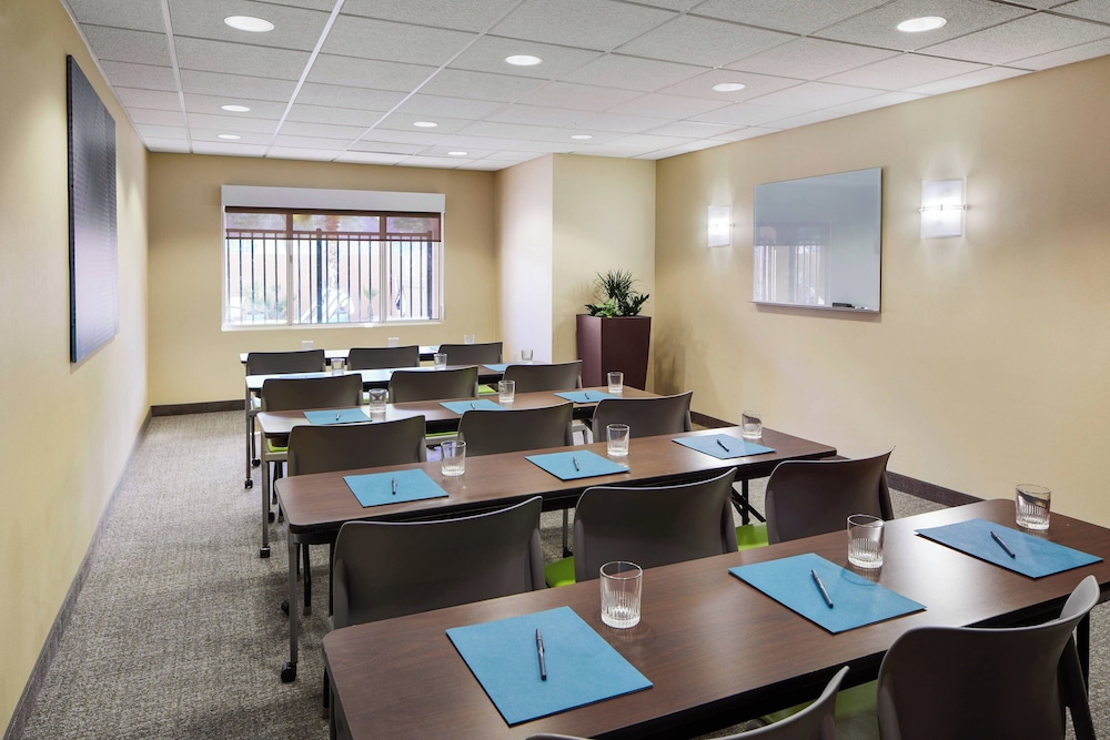 SpringHill Suites Tempe at Arizona Mills Mall - photo 22