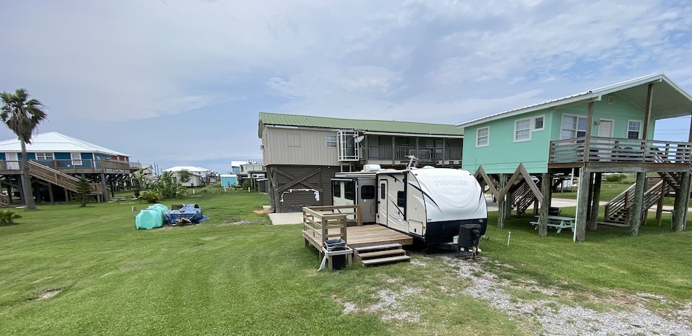 Blue Dolphin Inn and Cottages - photo 85