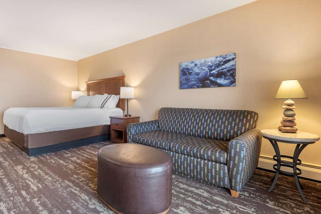 Best Western Plus Superior Inn - photo 36