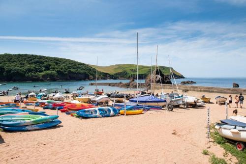 Apartment 11 Silver Cove — 4-Star Luxury Hotel in Dartmouth, United Kingdom