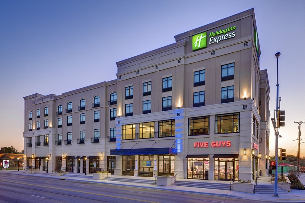 Holiday Inn Express & Suites Kansas City KU Medical Center by IHG in Kansas City, United States