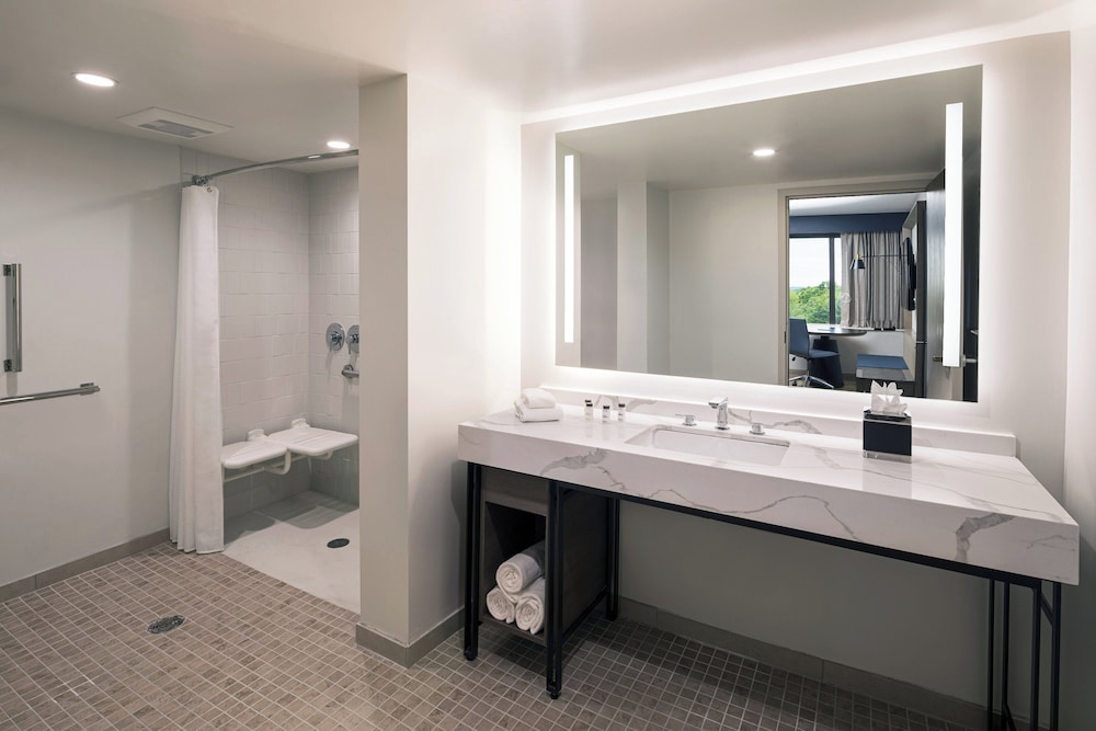 Portland Sheraton at Sable Oaks - photo 18