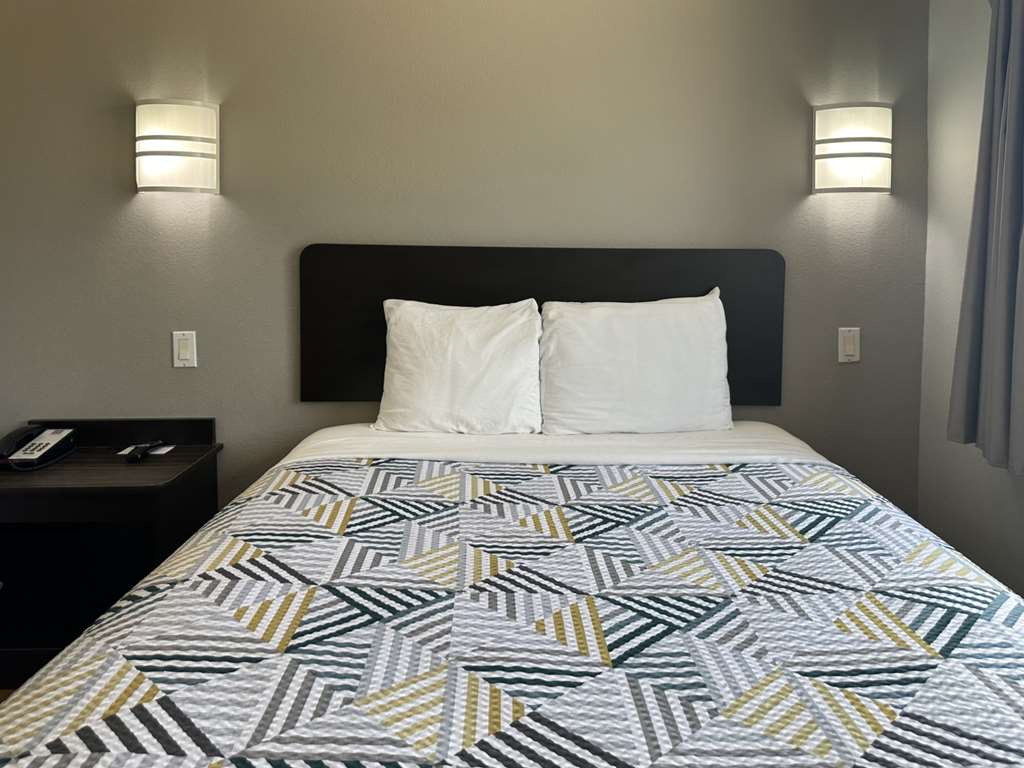 Motel 6 Mission TX - photo 12