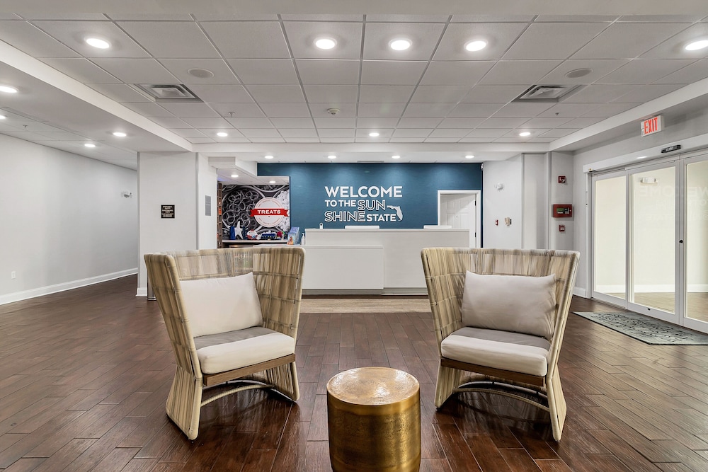 Holiday Inn Express and Suites Destin Miramar Beach by IHG - photo 6