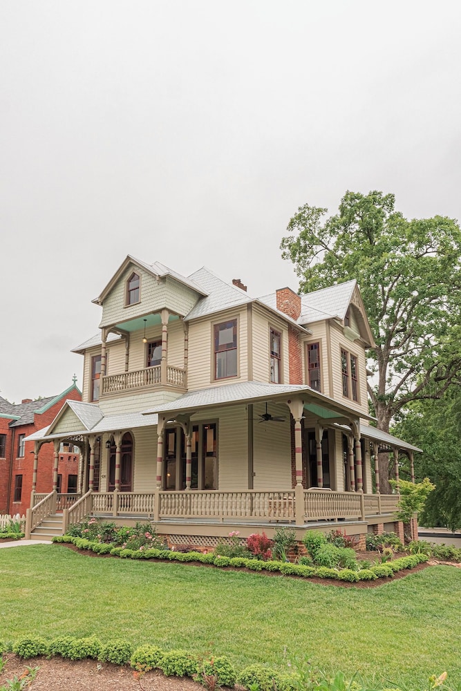 Summit Street Inns - photo 117