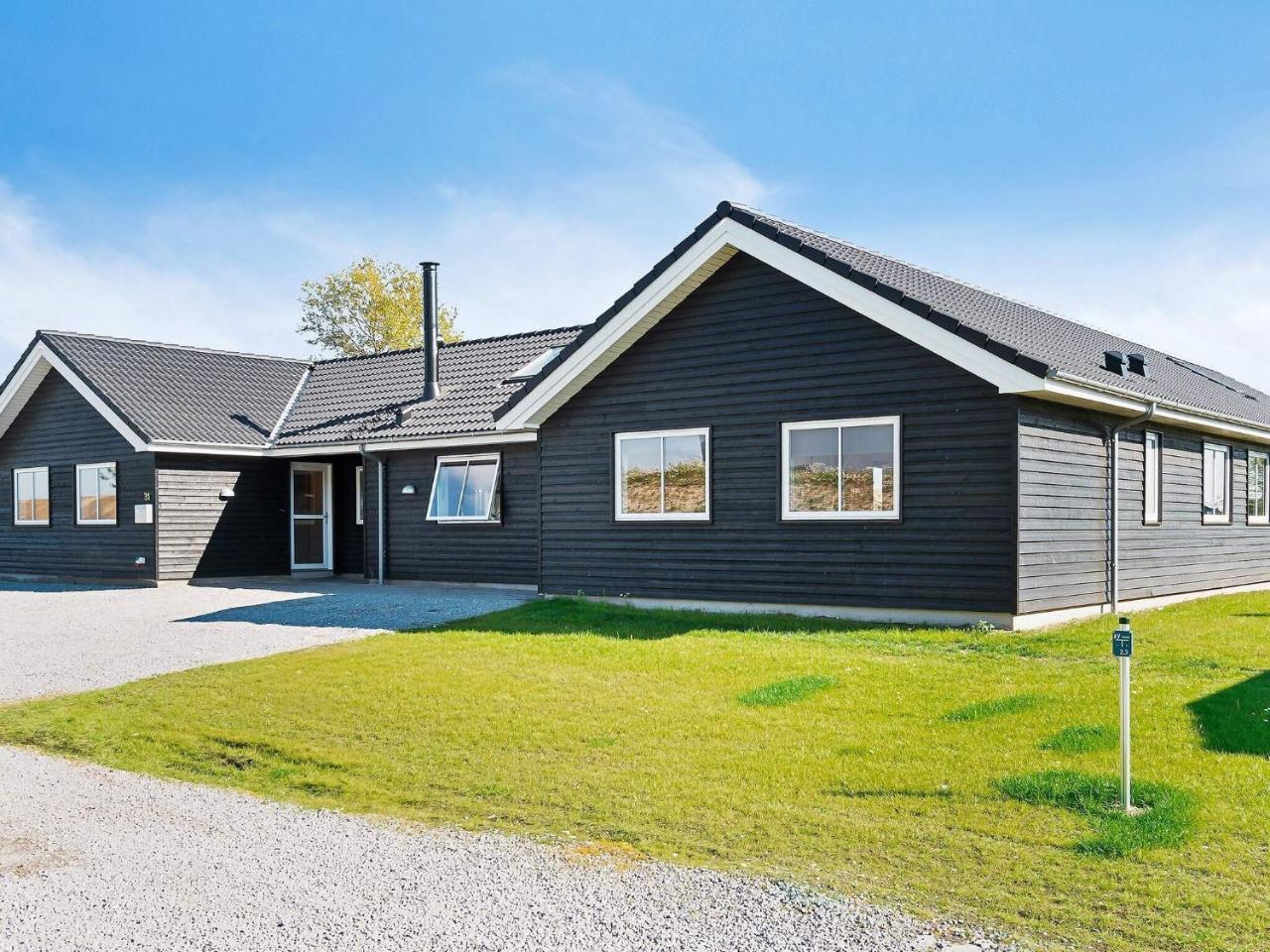 20 person holiday home in Hasselberg — 4-Star Luxury Hotel in Kappeln, Germany