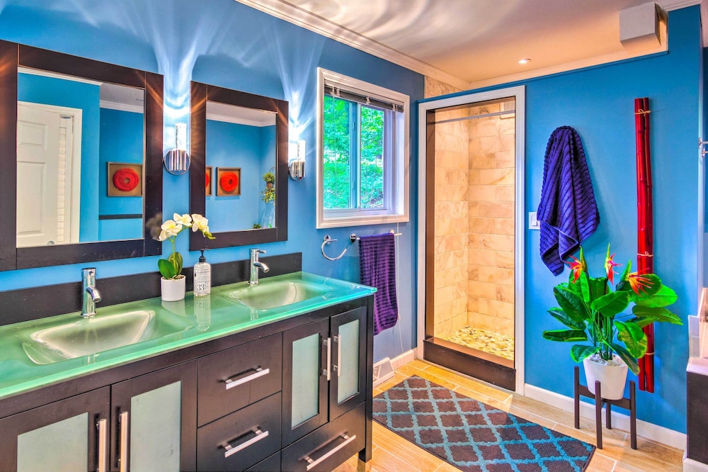 Mtn View Gem in Lake Lure with Game Room and Fire Pit — Lake Lure — photo 5