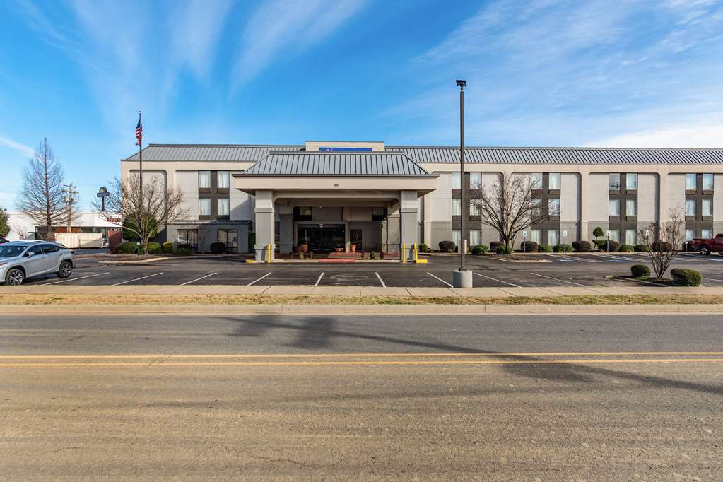 Wingate by Wyndham Conway AR - photo 6
