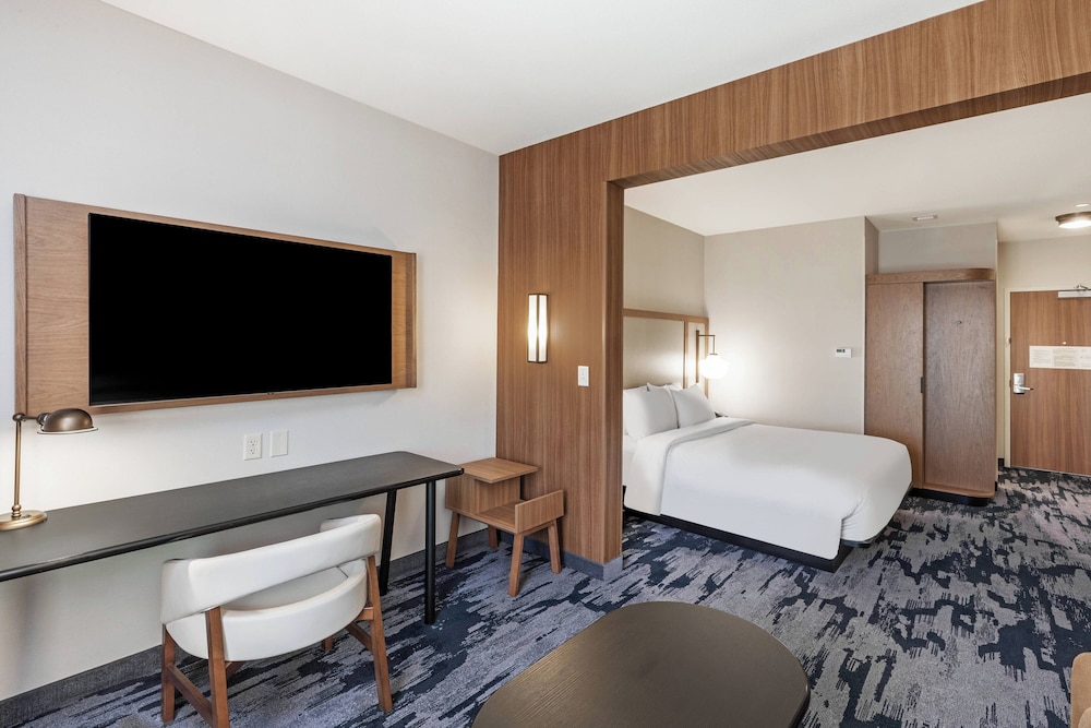 Fairfield Inn & Suites Houston Memorial City Area - photo 6
