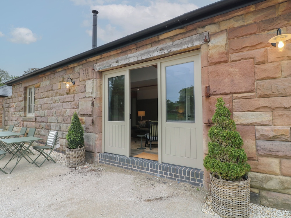 Holly Cottage Fold Yards — 4-Star Luxury Hotel in Belper, United Kingdom