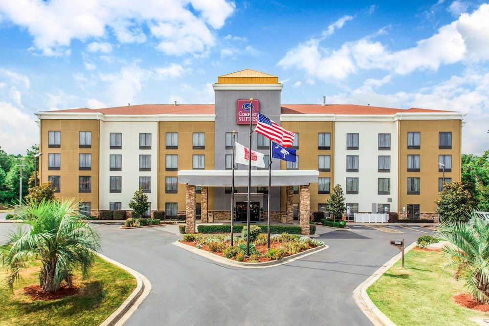 Comfort Suites Clinton near Presbyterian College in Clinton, United States