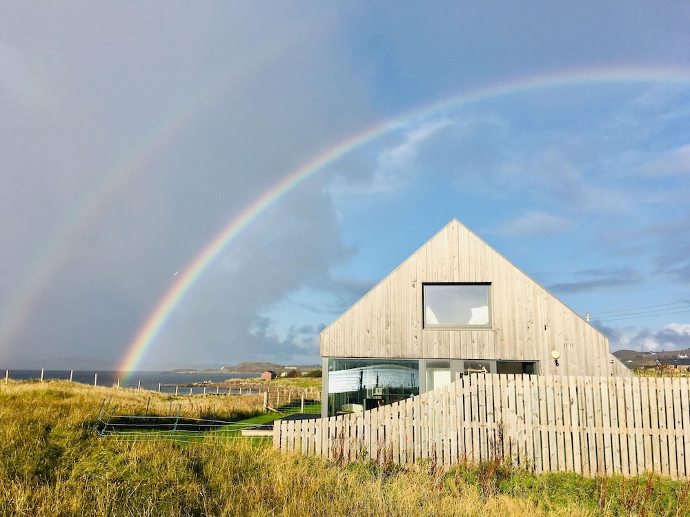 Solas Ormiscaig Luxury Coastal Retreat - last minute hotel in Unknown City