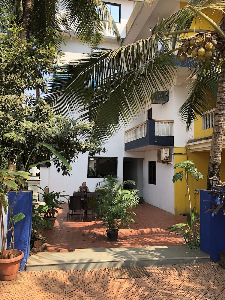 Blue Marine Resort - carbon neutral hotel in Calangute