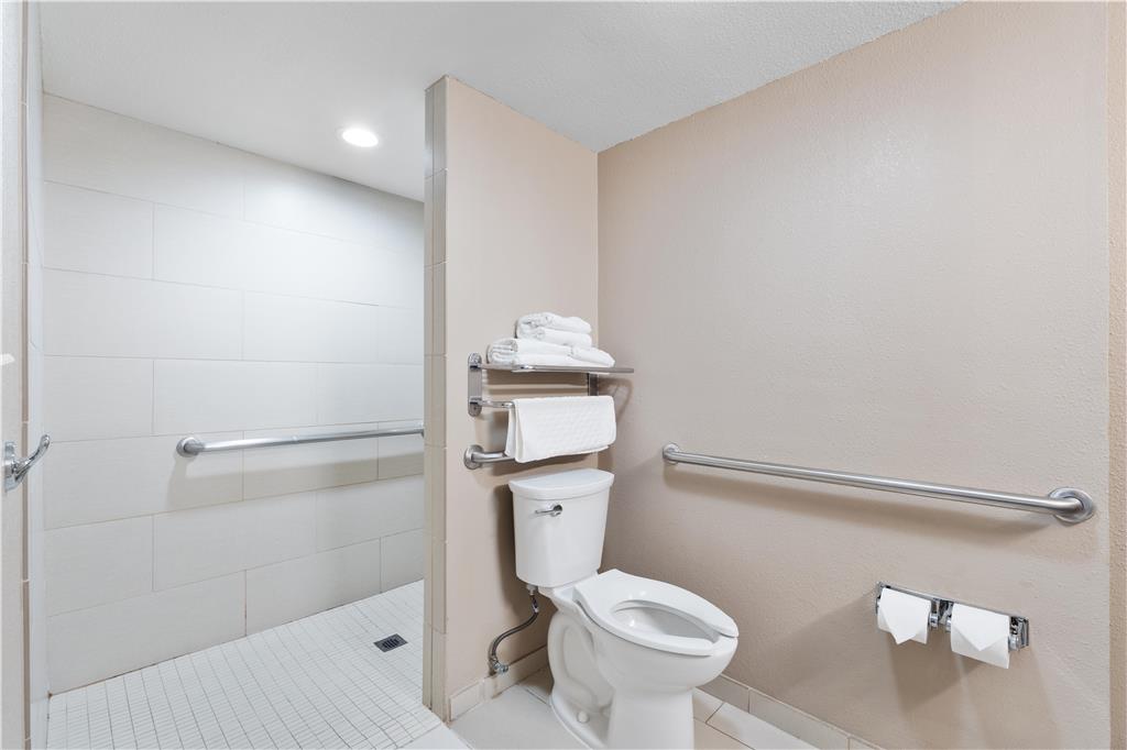 Best Western Los Alamitos Inn & Suites - photo 45