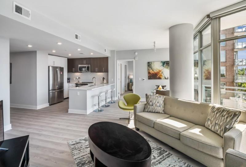 Global Luxury Suites Bethesda Chevy Chase - photo 25