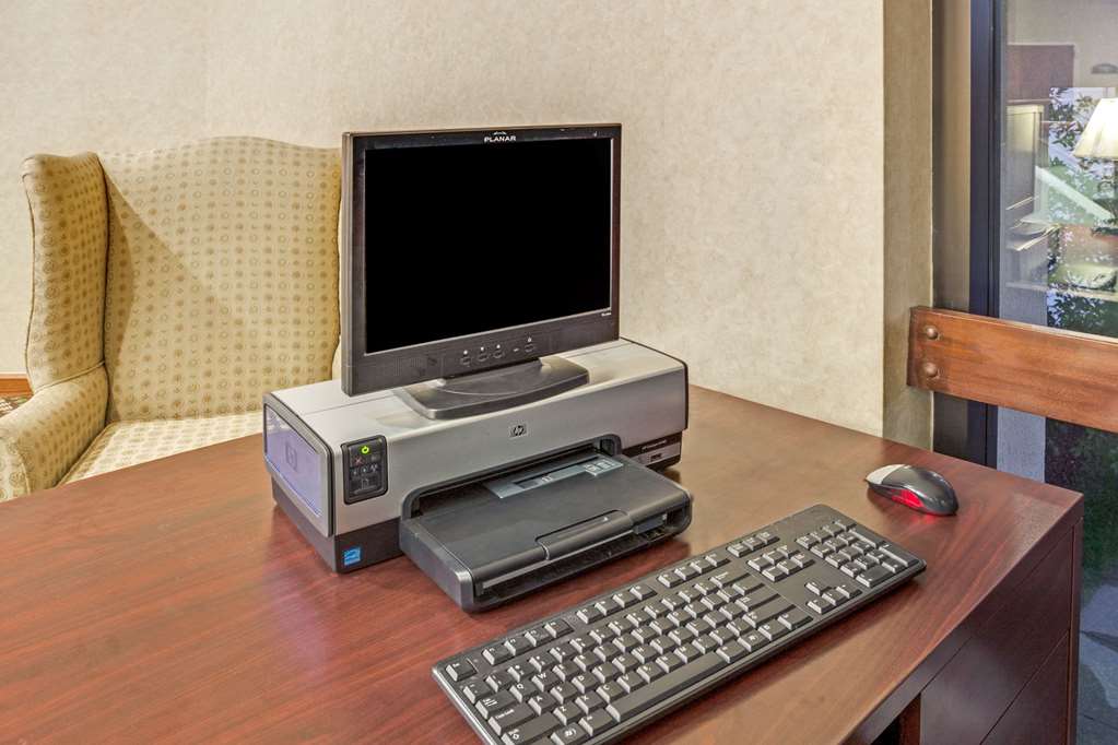 Baymont by Wyndham Louisville Airport South - photo 15