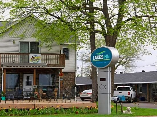 Lakes Inn - photo 6