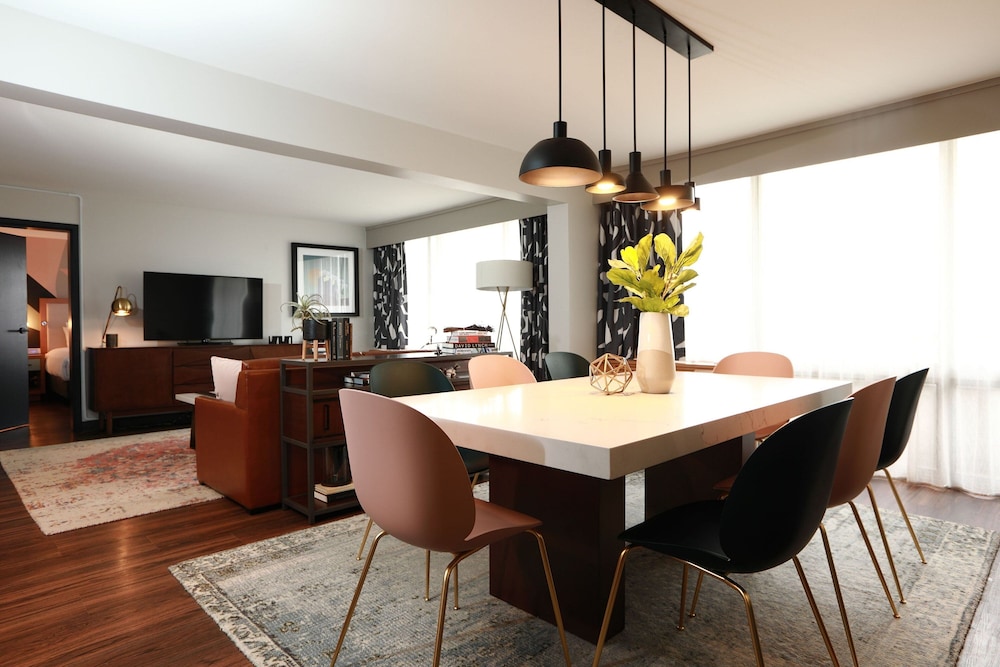 The Beeman Hotel - photo 10
