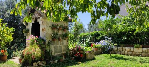 Apartment Nikola — 4-Star Luxury Hotel in Kastel Novi, Croatia
